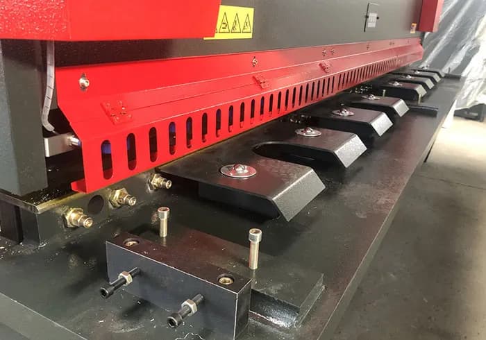 Giyotin qayçı nümunə məhsulu 1